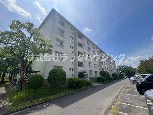 山田池住宅11号棟の画像