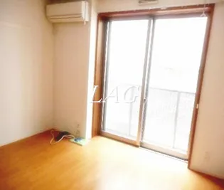 ホワイトハウス【2階】の内装