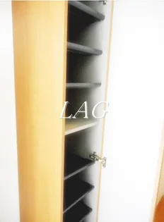 ホワイトハウス【2階】の内装