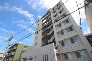 TRES MADERAの画像