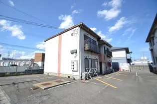 エレガンス西市E棟【2階】の外観