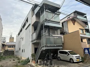 ドエル綾小路【3階】の外観