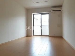 サンライズII【1階】の居間