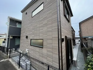 QRESTIA【1階】の外観