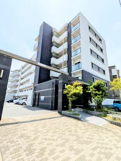 ヴィラシオン長府【4階】の外観