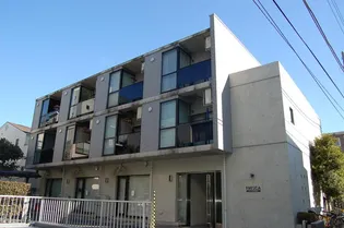 FRESCA神宮前【3階】の外観