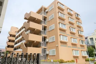 プロヴァンス【5階】の外観