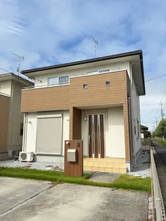 埼玉県鴻巣市氷川町【一戸建】の外観