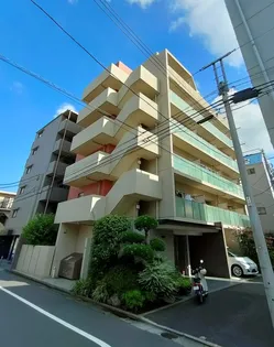 ラウレル【3階】の外観