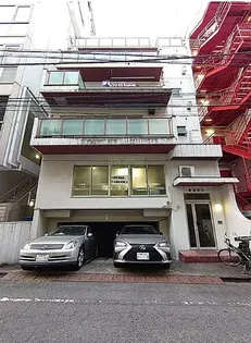 東京都新宿区四谷4【マンション】の外観