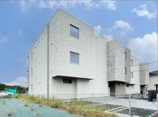 ヴァンガード【2階】の外観