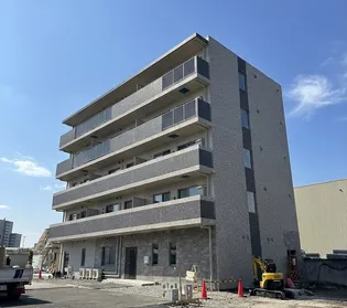 モン トレゾール平井【5階】の外観