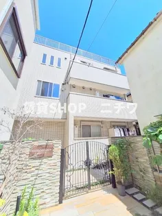 HEROES245【2階】の外観