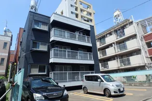 CUBE上杉【3階】の外観