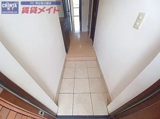 れじでんすなぎさ通り 2号館【1階】の玄関