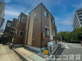 東京都足立区中川4【アパート】の外観