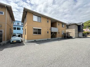 高知県高知市塩屋崎町2【アパート】の外観