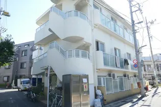 東京都目黒区五本木1【マンション】の外観