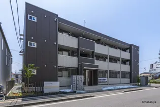 長野県長野市大字鶴賀【アパート】の外観