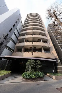 ヴィラージュ南青山【3階】の外観