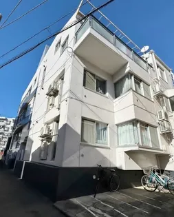 プラーズ生田【3階】の外観