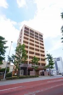 ピュアドームステイツ博多【4階】の外観