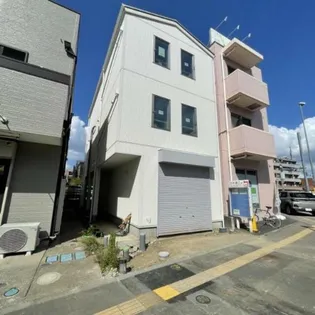 ラティス【3階】の外観