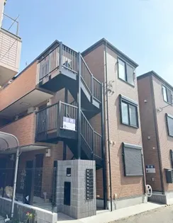 ベイルーム久里浜【3階】の外観