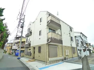 トロン【2階】の外観