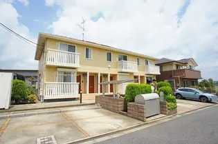 ジュネス【2階】の外観