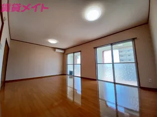 メゾン新町【3階】の居間