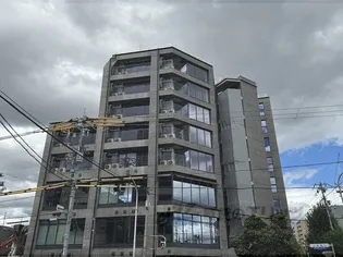 シャリマー西大路【6階】の外観