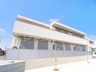 ファミーユIIの画像