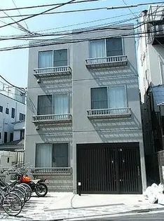 REV JOURS【2階】の外観