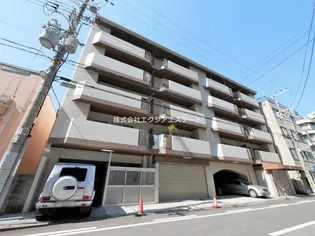 岡本ビル【7階】の外観