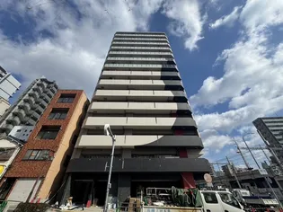 セレニテ元町アリエ【12階】の外観