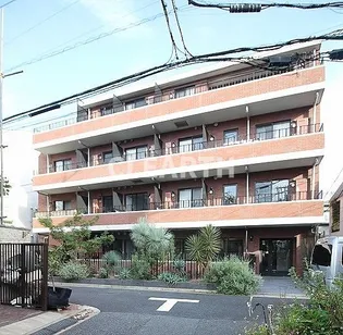 プレジール神宮前の外観