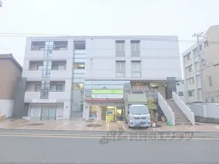ウエストインコスモ【2階】の外観