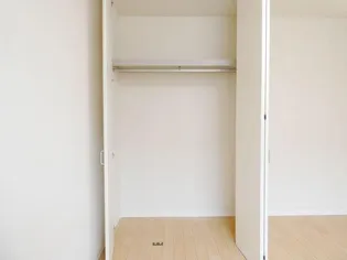 ラヴェルヴィルE・F棟【2階】の内装