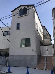 メゾン・ド・カラン本蓮沼【2階】の外観