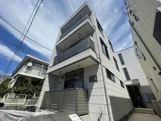 Largo【2階】の外観