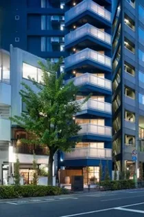 ワインアパートメント【4階】の外観