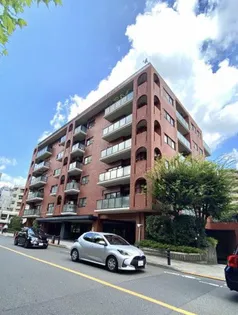 マノー乃木坂【6階】の外観