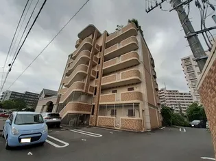 ア ラ モード アビタシオンの画像