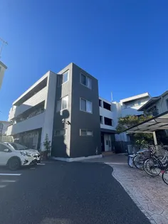 WHITE LIBRAの画像