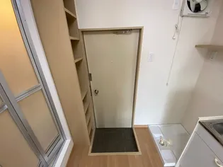 大町東アパート【2階】の玄関