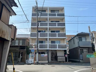イーダッシュ八幡【1階】の外観