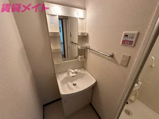 ルラシオン江戸橋【1階】の内装