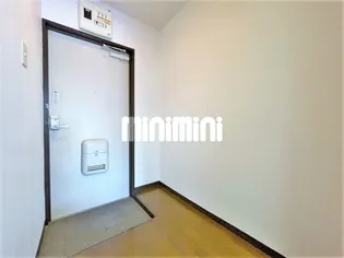 アネックス内山【1階】の玄関