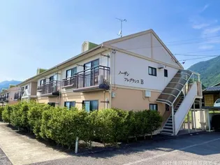 ノーザンフレグランス B【1階】の外観